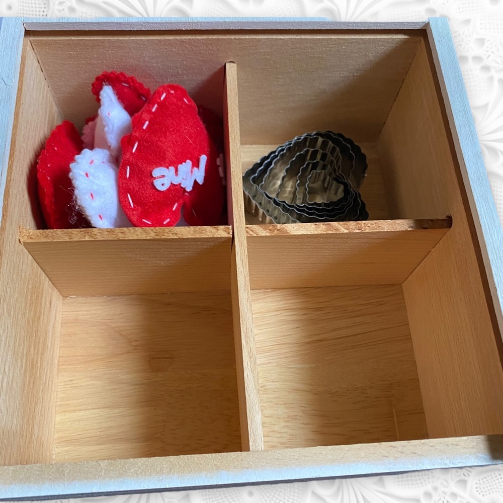 Beatles Love Wood Box Hearts Cookie Cutters Valentine’s Day Keepsake - Picture 5 of 8